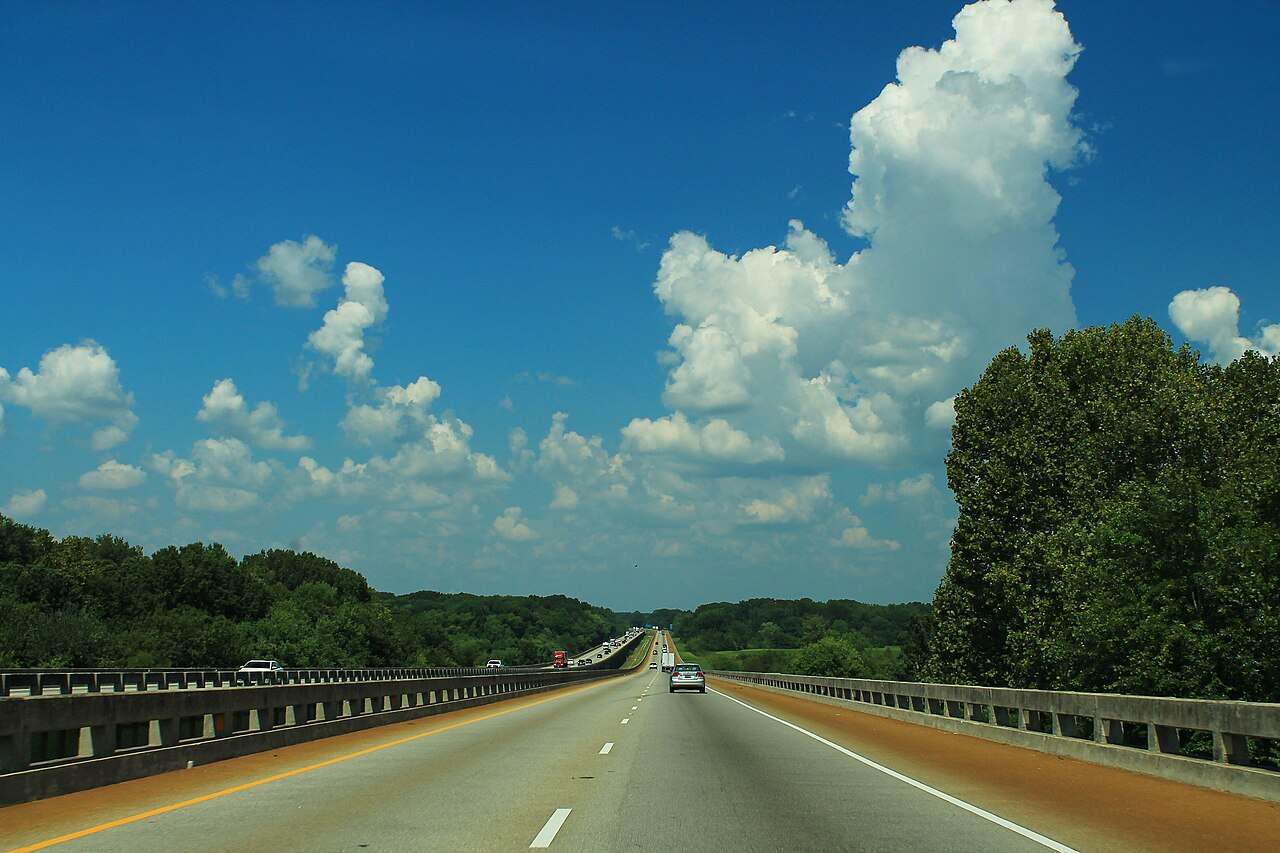 I-65 crossing the Tennessee River in northern Alabama