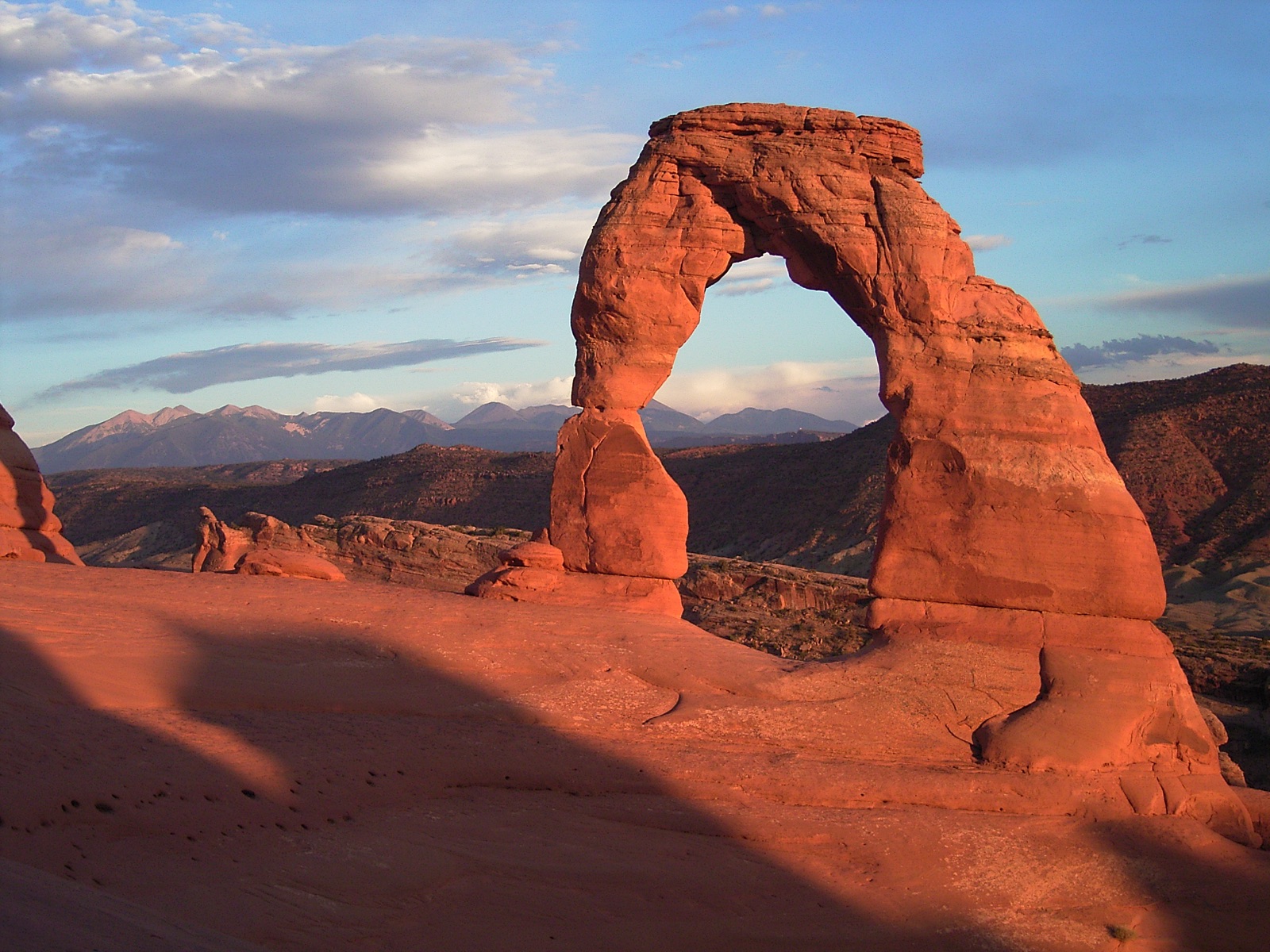 Delicate Arch at sunset, Arches National Park