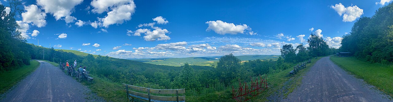A panoramic view from the Big Savage Mountain overlook, the ridge that I-68 climbs over in western Maryland.